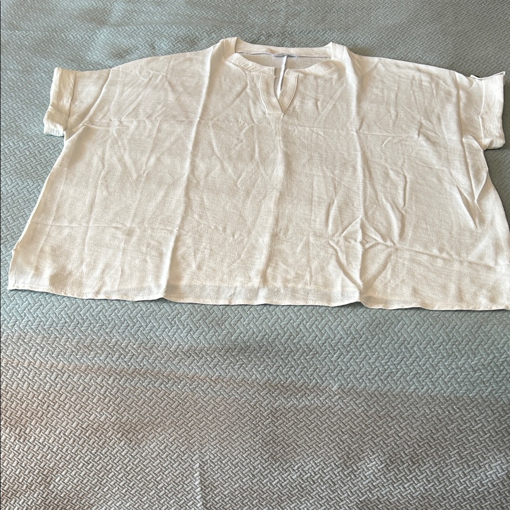 SplaChic White Women's Blouse size 1X NWOT oversized